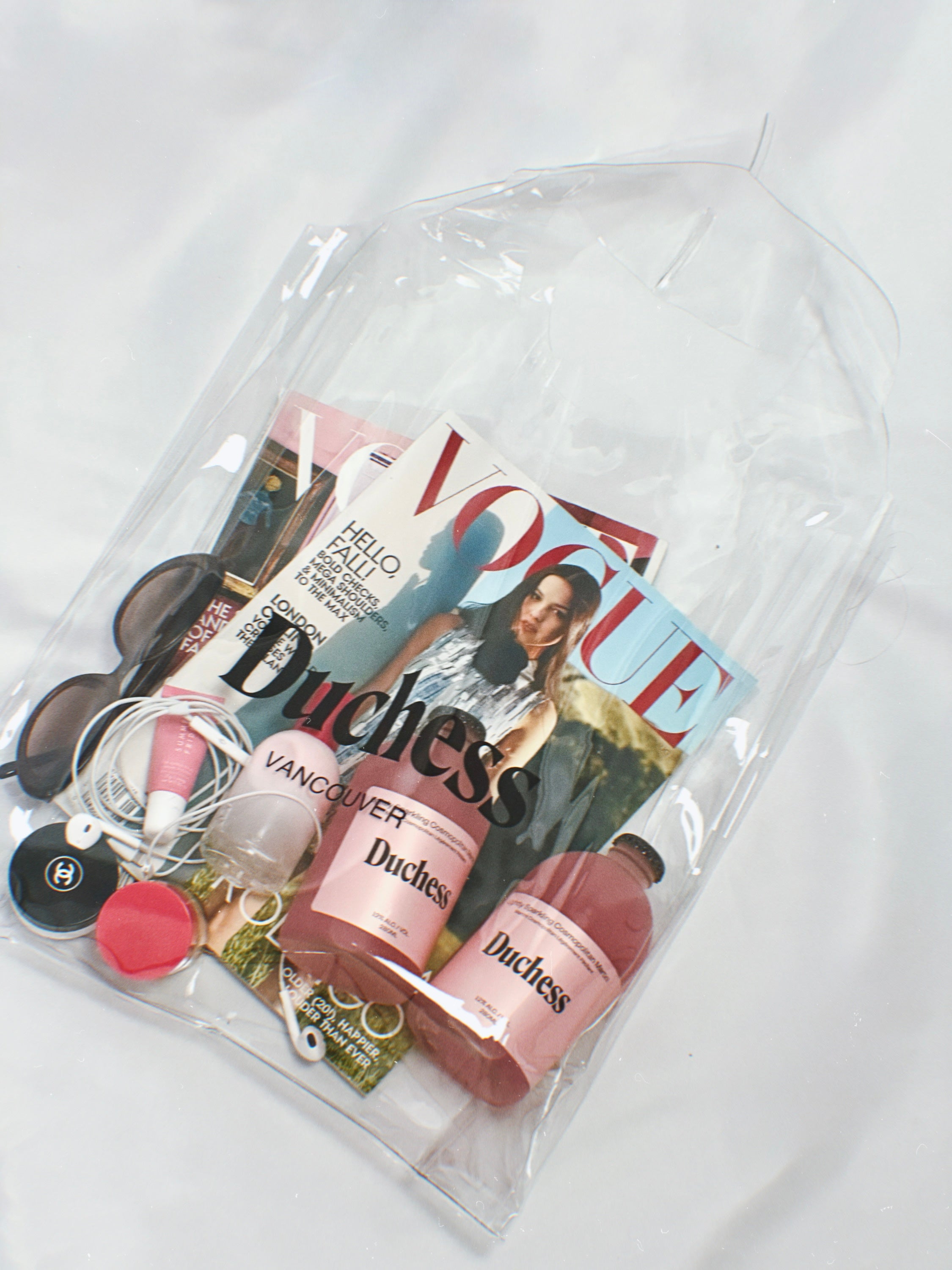 Duchess_Cosmo_in_jelly_bag_2.jpg
